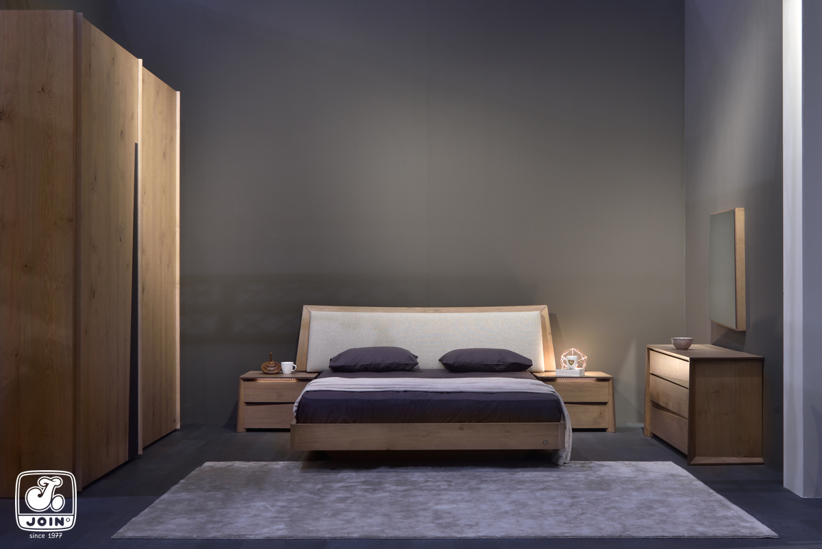 ΜΕΛΙΡΑ ΡΟΥΣΤΙΚ